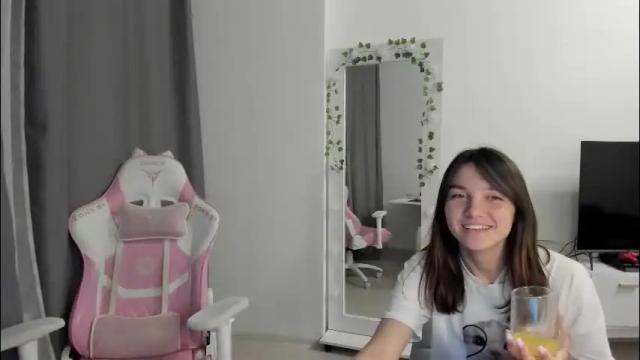 Thumbnail 2, kesh_mne's Stream at Chaturbate, 1 month ago