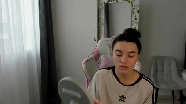 Image 2 of kesh_mne Stream on Chaturbate on 1 month ago