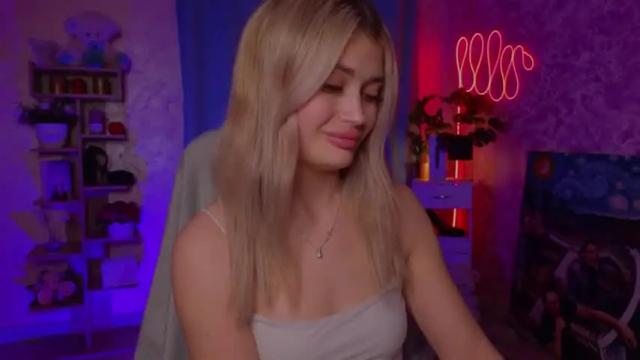 Image 8 of kessipreston Stream on Chaturbate on 15 months ago