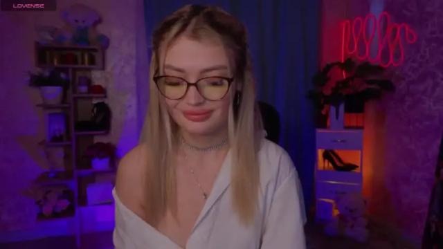 Image 8 of kessipreston Stream on Chaturbate on 15 months ago