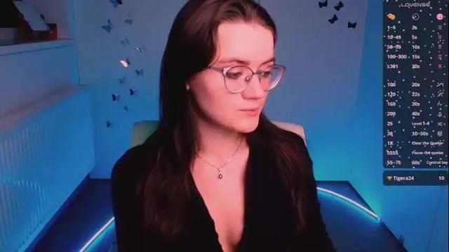 Image 3 of ketrin_pirsss Stream on Chaturbate on 1 month ago