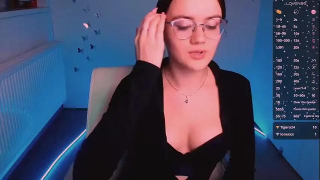 Image 7 of ketrin_pirsss Stream on Chaturbate on 1 month ago