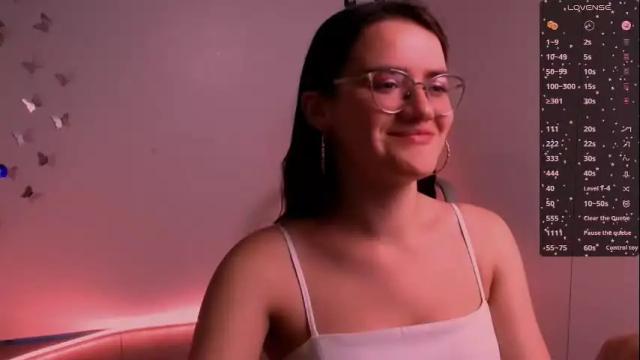 Image 4 of ketrin_pirsss Stream on Chaturbate on 6 days ago