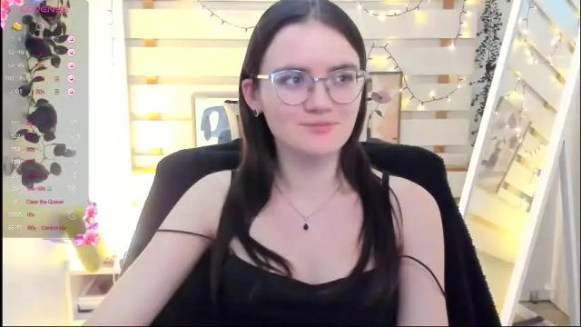 Image 3 of ketrin_pirsss Stream on Chaturbate on 23 days ago