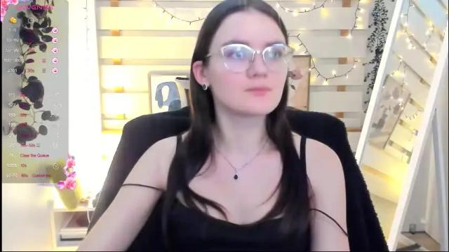 Image 4 of ketrin_pirsss Stream on Chaturbate on 23 days ago