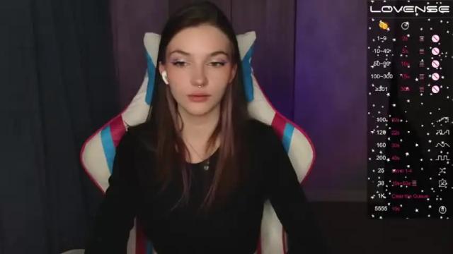 Image 7 of keyc_douson Stream on Chaturbate on 14 months ago