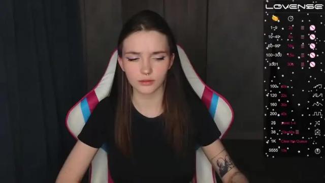 Image 2 of keyc_douson Stream on Chaturbate on 14 months ago