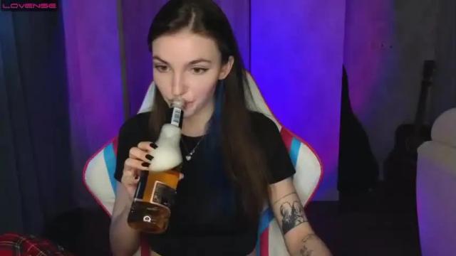 Image 3 of keyc_douson Stream on Chaturbate on 13 months ago