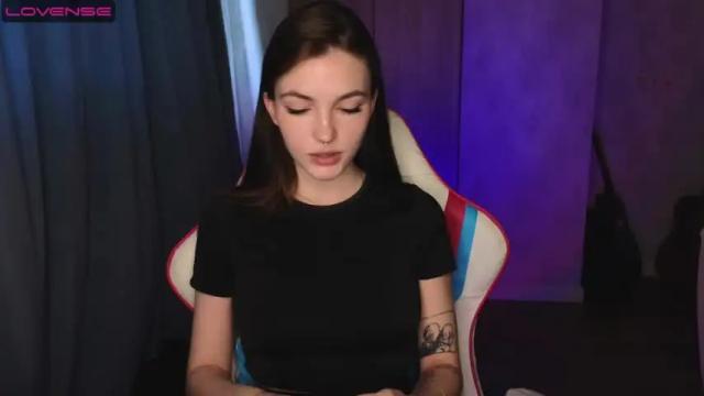 Image 2 of keyc_douson Stream on Chaturbate on 13 months ago