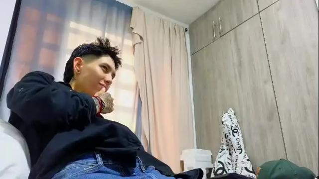 Image 2 of keyd_colin Stream on Chaturbate on 16 days ago