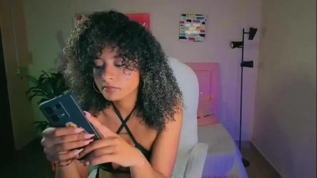 Image 11 of keyla_roberts_ Stream on Chaturbate on 8 days ago