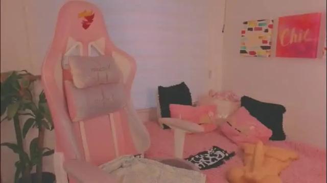 Image 4 of keyla_roberts_ Stream on Chaturbate on 2 months ago