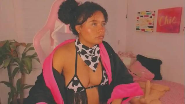 Image 8 of keyla_roberts_ Stream on Chaturbate on 2 months ago