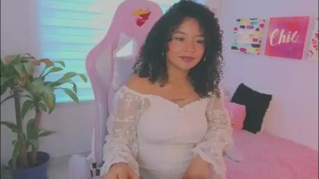 Image 8 of keyla_roberts_ Stream on Chaturbate on 2 months ago