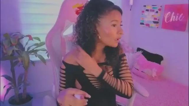 Image 10 of keyla_roberts_ Stream on Chaturbate on 2 months ago