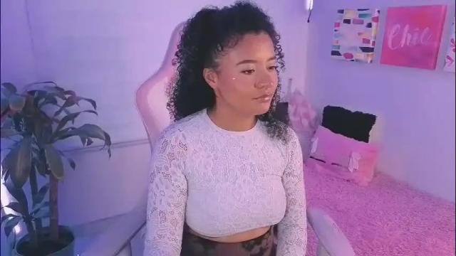 Image 3 of keyla_roberts_ Stream on Chaturbate on 1 month ago