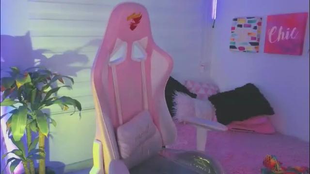 Image 11 of keyla_roberts_ Stream on Chaturbate on 1 month ago