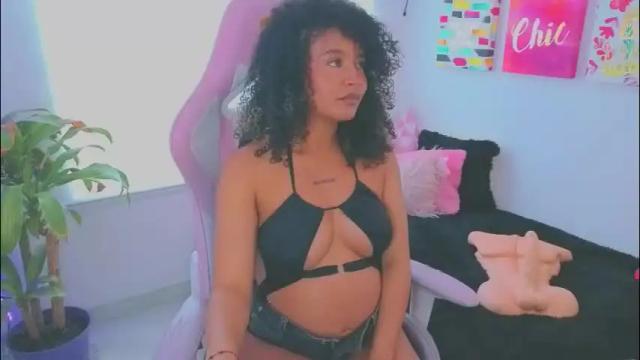 Image 6 of keyla_roberts_ Stream on Chaturbate on 1 month ago