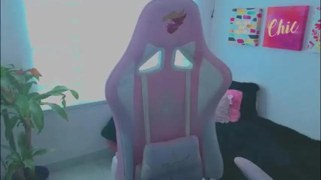 Image 2 of keyla_roberts_ Stream on Chaturbate on 1 month ago