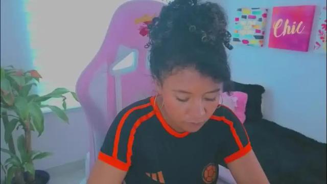 Image 7 of keyla_roberts_ Stream on Chaturbate on 1 month ago