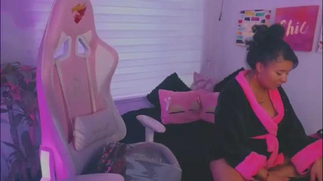 Thumbnail 1, keyla_roberts_'s Stream at Chaturbate, 1 month ago