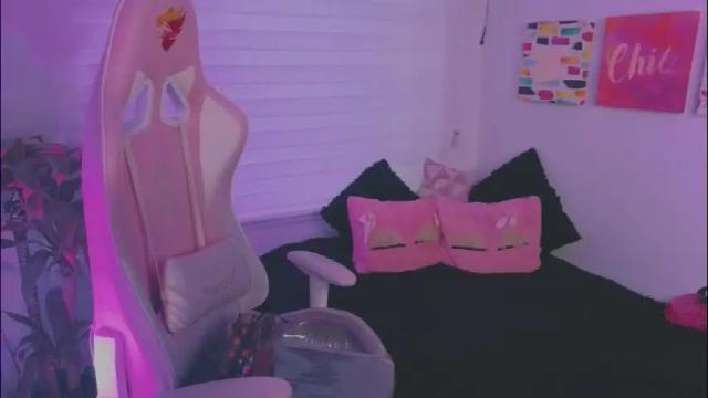 Image 7 of keyla_roberts_ Stream on Chaturbate on 1 month ago