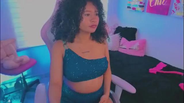 Image 11 of keyla_roberts_ Stream on Chaturbate on 1 month ago