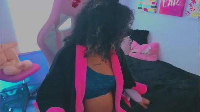 Image 4 of keyla_roberts_ Stream on Chaturbate on 1 month ago