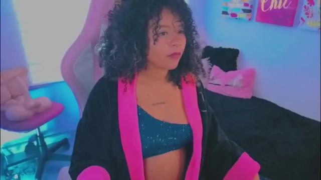 Image 7 of keyla_roberts_ Stream on Chaturbate on 1 month ago