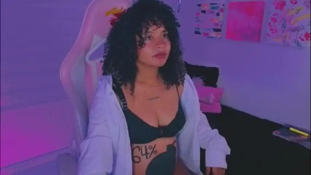 Image 3 of keyla_roberts_ Stream on Chaturbate on 29 days ago