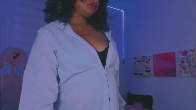 Image 6 of keyla_roberts_ Stream on Chaturbate on 29 days ago