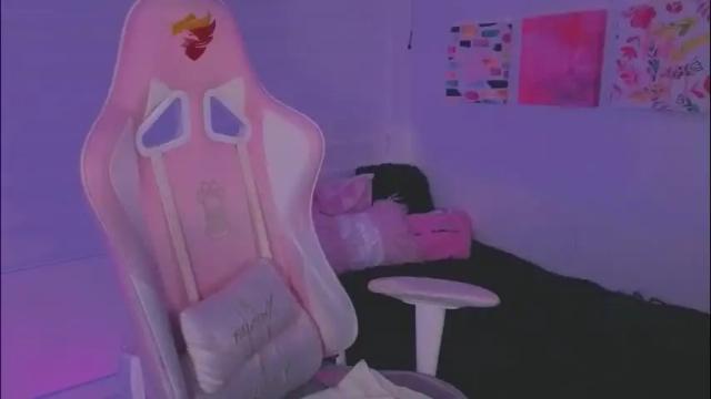 Image 11 of keyla_roberts_ Stream on Chaturbate on 21 days ago