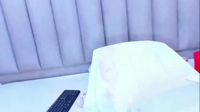 Image 7 of keyllaa_ Stream on Chaturbate on 17 days ago