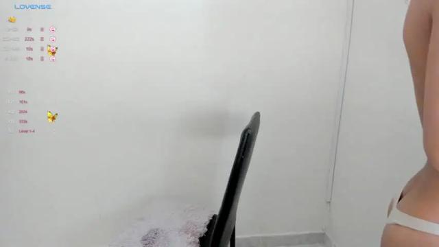 Image 12 of keylly_cute Stream on Chaturbate on 19 months ago