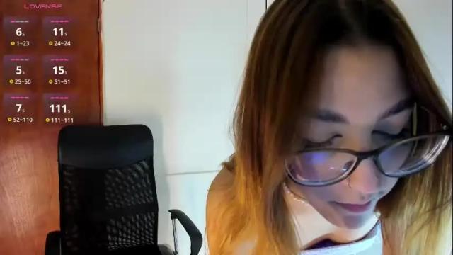Image 2 of keylly_cute Stream on Chaturbate on 6 months ago