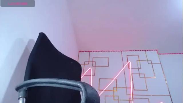 Image 4 of khalany_hadid Stream on Chaturbate on 1 month ago
