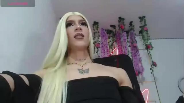 Image 3 of khalany_hadid Stream on Chaturbate on 3 months ago