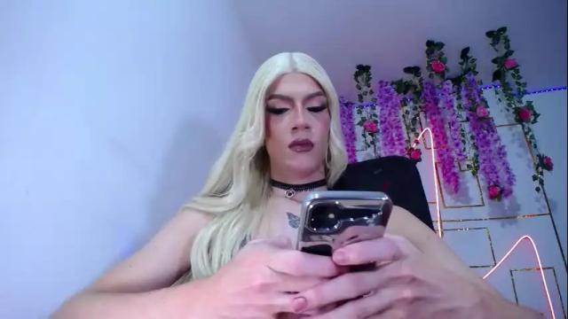 Image 8 of khalany_hadid Stream on Chaturbate on 3 months ago