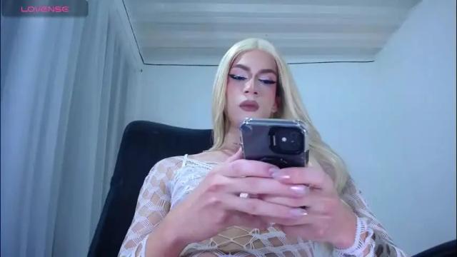 Image 3 of khalany_hadid Stream on Chaturbate on 16 days ago