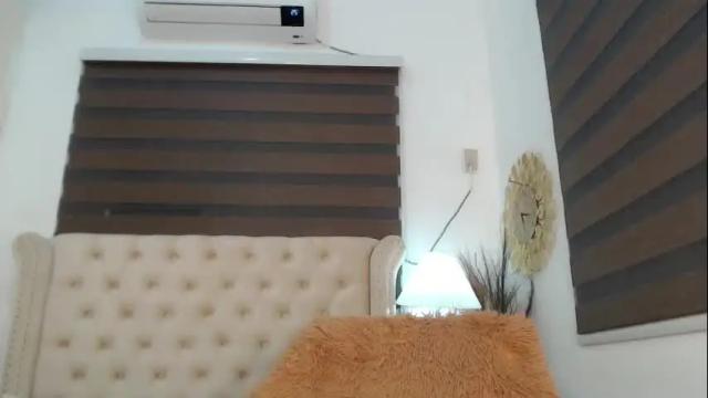 Image 4 of khalifa_foxxx Stream on Chaturbate on 6 months ago