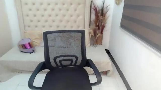 Image 11 of khalifa_foxxx Stream on Chaturbate on 3 months ago
