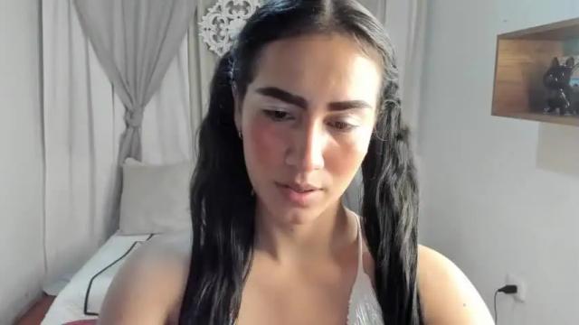 Image 8 of kharolglatin Stream on Chaturbate on 14 months ago