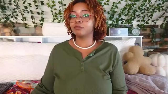 Image 3 of khayaparker Stream on Chaturbate on 17 days ago