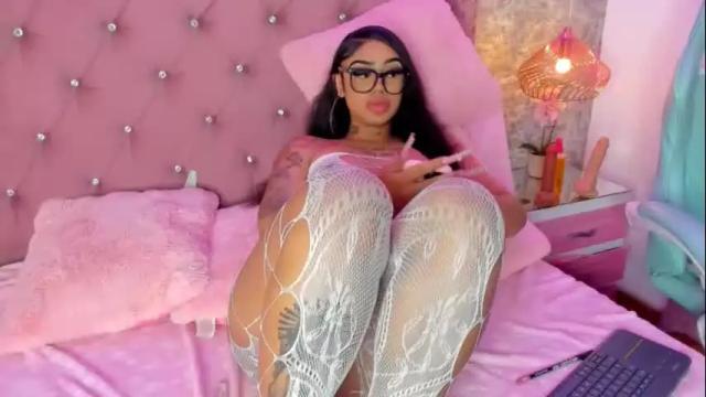 Image 2 of khelany_isyy Stream on Chaturbate on 2 months ago