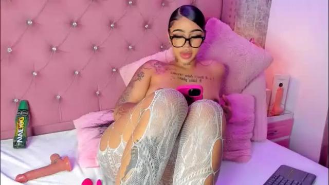 Image 2 of khelany_isyy Stream on Chaturbate on 1 month ago