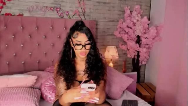 Image 6 of khelany_isyy Stream on Chaturbate on 1 month ago