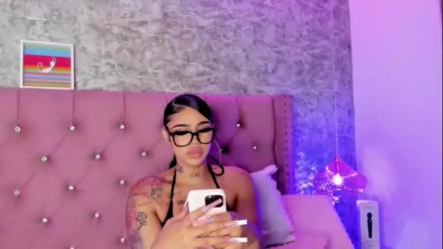 Image 8 of khelany_isyy Stream on Chaturbate on 1 month ago