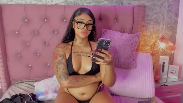 Image 11 of khelany_isyy Stream on Chaturbate on 5 days ago