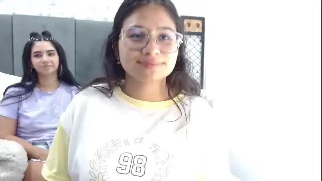 Image 7 of khendra_owen Stream on Chaturbate on 2 months ago