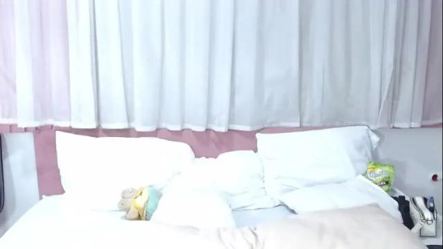 Image 10 of khendra_owen Stream on Chaturbate on 2 months ago